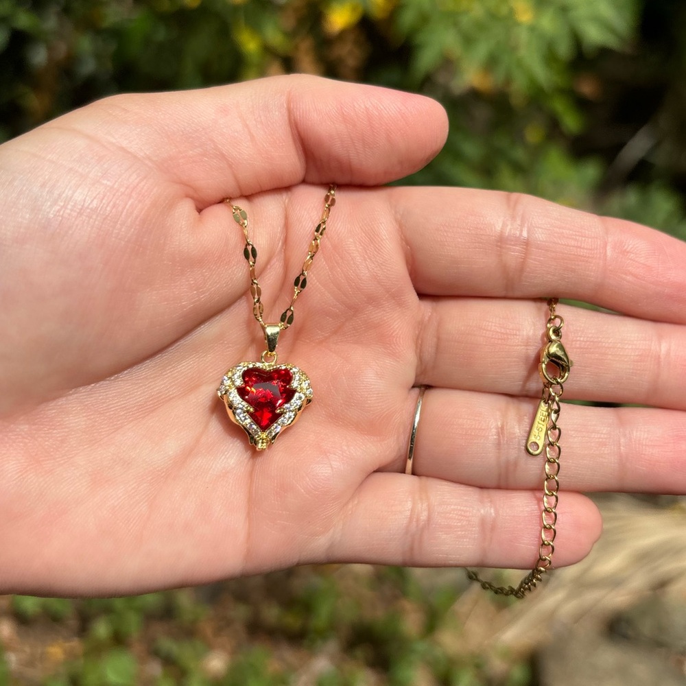 18K Gold Plated Stainless Steel Red Diamond Heart Necklace